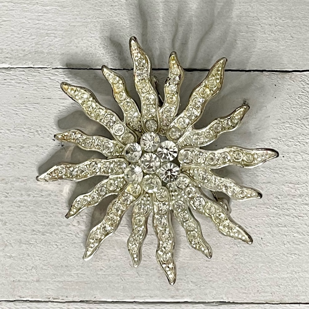 Vintage Silver Tone Crystal Sun Burst Brooch